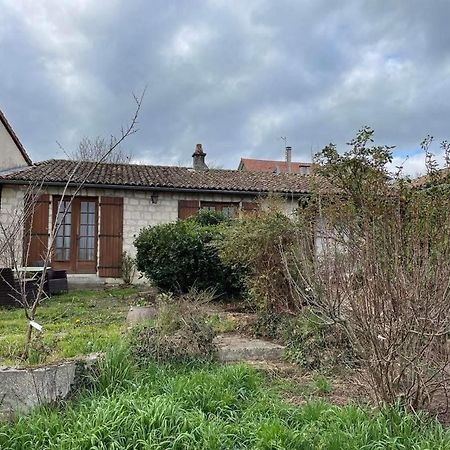 May'S Cottage Availles-Limouzine Bagian luar foto