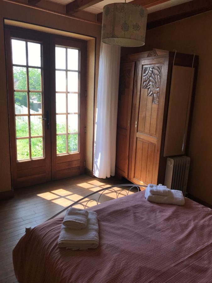 May'S Cottage Availles-Limouzine Bagian luar foto