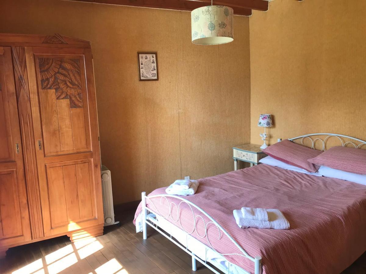 May'S Cottage Availles-Limouzine Bagian luar foto
