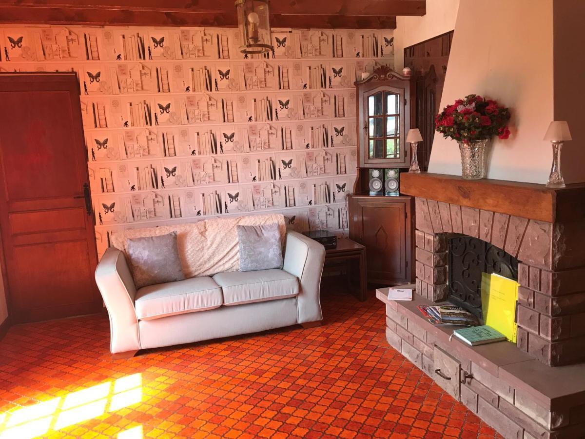 May'S Cottage Availles-Limouzine Bagian luar foto