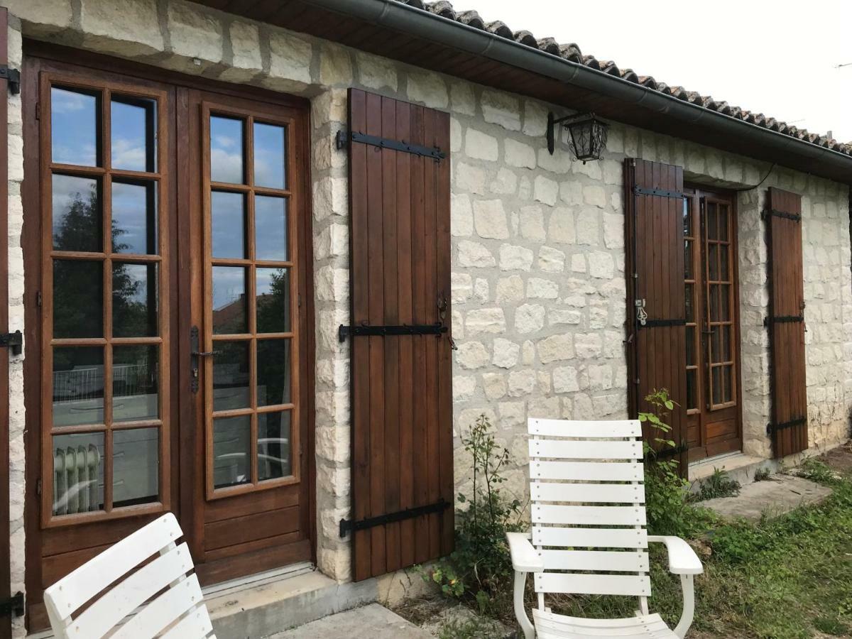 May'S Cottage Availles-Limouzine Bagian luar foto